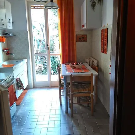 Casa A Due Minuti Dal Mare سان تيرينزو